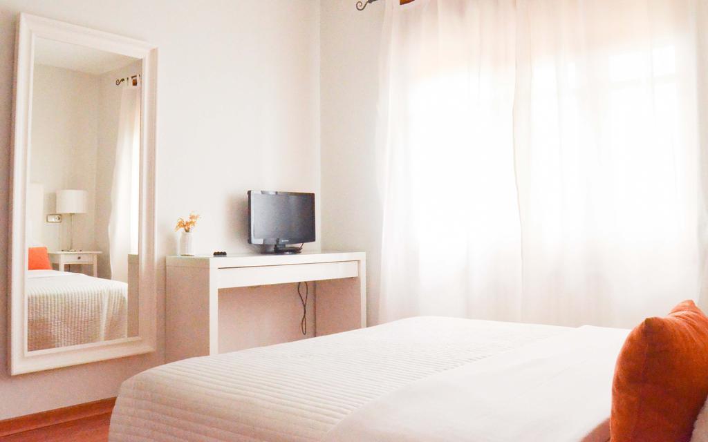 Hostal Carlos V Puebla de Sanabria Eksteriør billede