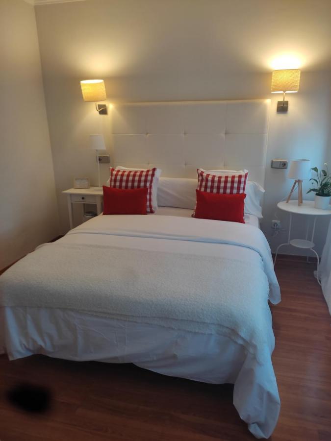 Hostal Carlos V Puebla de Sanabria Eksteriør billede