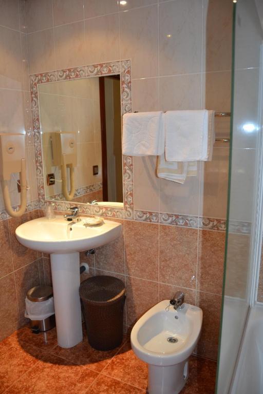 Hostal Carlos V Puebla de Sanabria Eksteriør billede