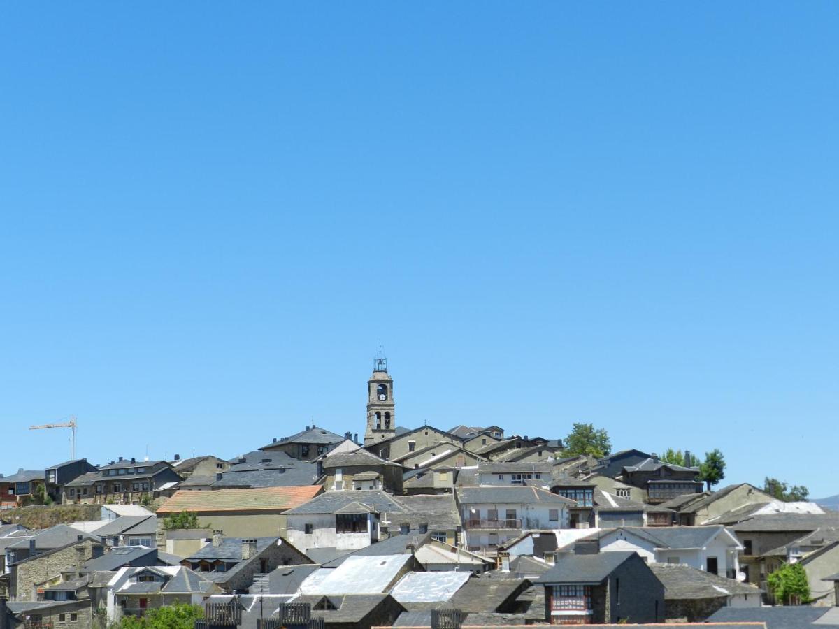 Hostal Carlos V Puebla de Sanabria Eksteriør billede