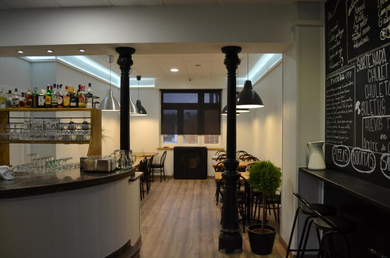 Hostal Carlos V Puebla de Sanabria Eksteriør billede